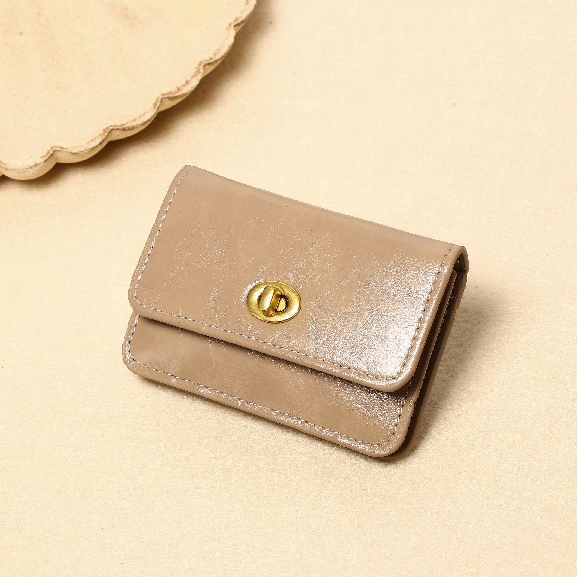 Vintage Twist Lock Mini Wallet